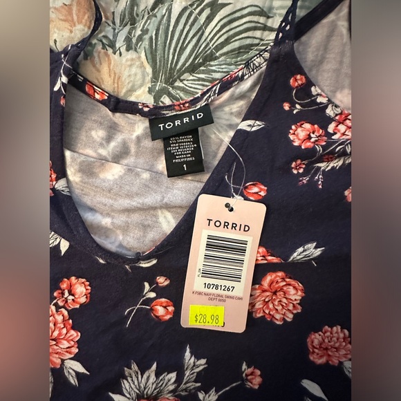 Torrid Cami NWT 🐟 - Picture 3 of 3